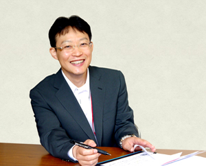 採用担当　総務課　森本